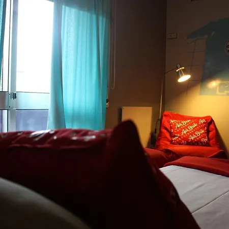 Hostel Oporto Excentric Surf / Design Hostel *