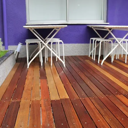 Oporto Excentric Surf / Design Hostel Porto