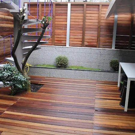 Oporto Excentric Surf / Design Hostel Hostel