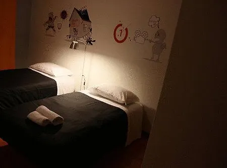 Hostel Oporto Excentric Surf / Design Hostel *