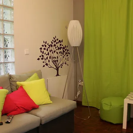 Oporto Excentric Surf / Design Hostel Porto