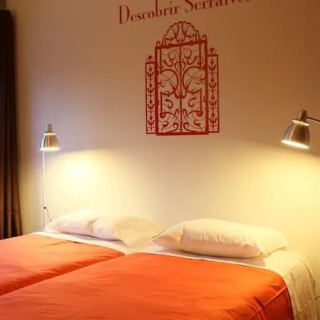Hostel Oporto Excentric Surf / Design Hostel *